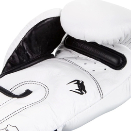 Боксерские перчатки Venum Giant 3.0 Boxing Gloves White, Фото № 3