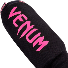 Захист гомілкостопу Venum Kontact Shinguards Cotton Neo Pink, Фото № 4
