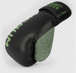 Боксерские перчатки Venum Boxing Lab - Black Green, Фото № 4