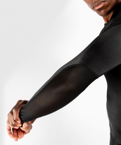 Venum G-Fit Long Sleeves Rashguard Black Gold cost