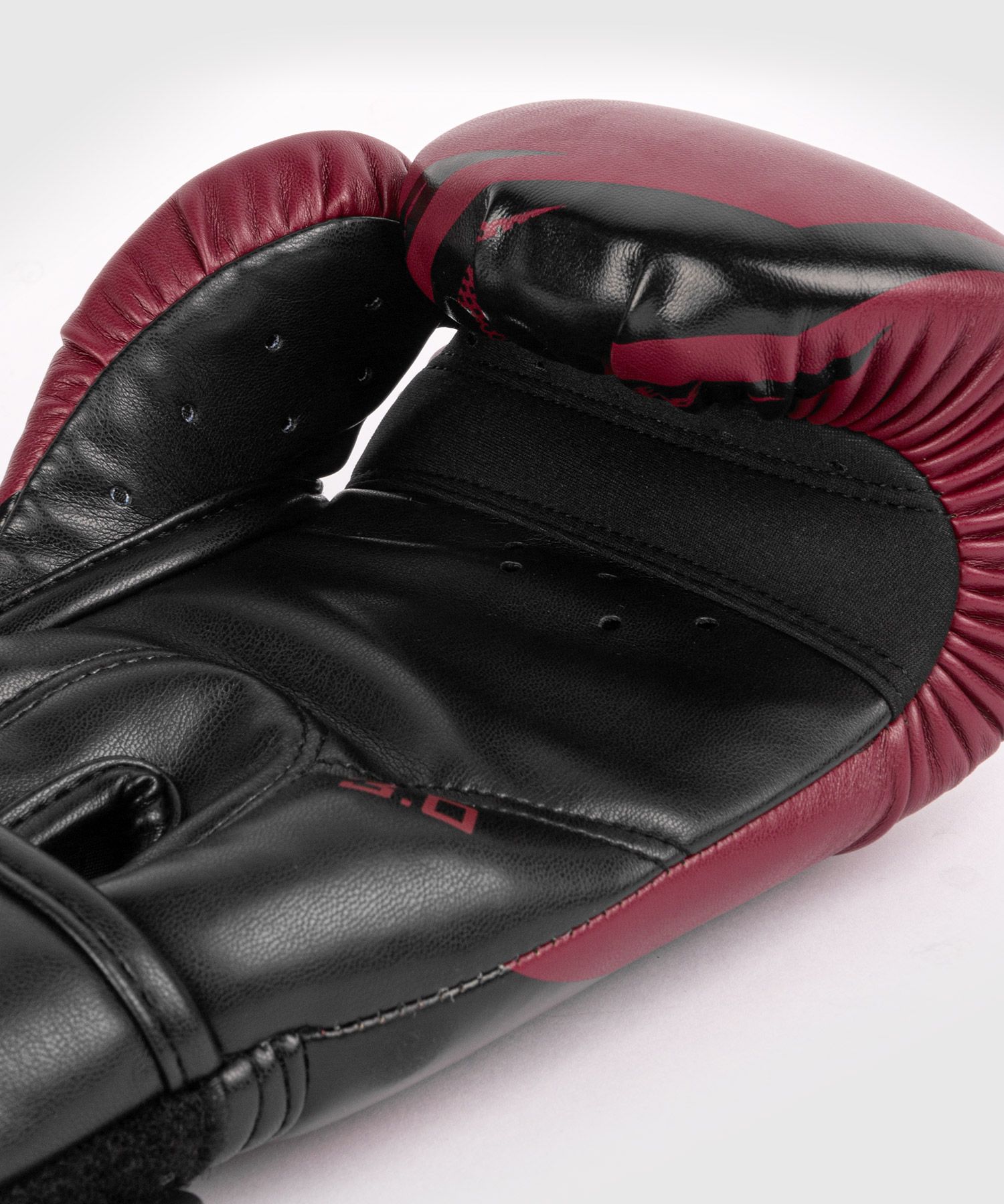 Boxing gloves Venum Challenger 3.0 Boxing Gloves Burgundy photo
