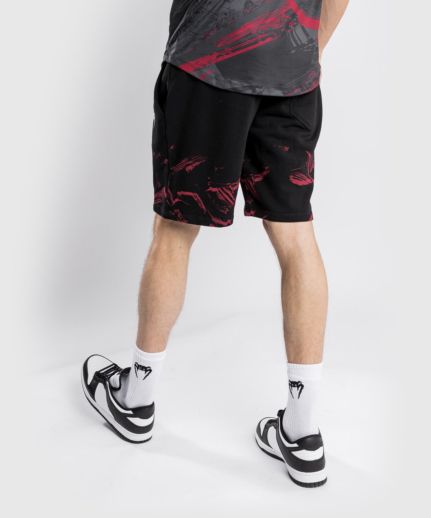 Спортивные шорты Venum UFC Authentic Fight Week Men’s 2.0 Black Red купить