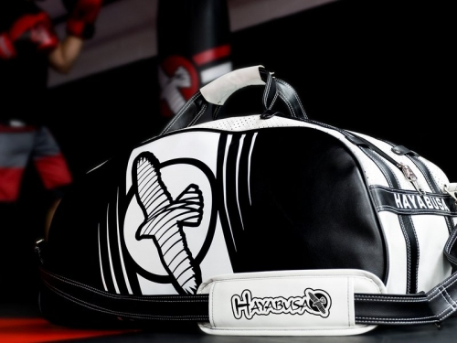 Спортивная сумка Hayabusa Recast Retro Gym Bag где купить