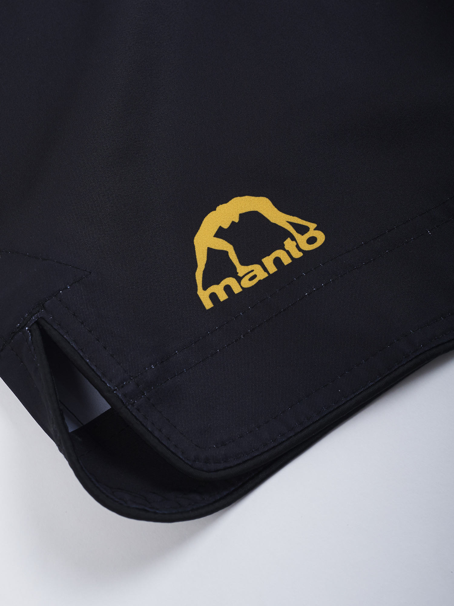 MMA shorts MANTO Fight Shorts Stripe 2.0 Black price