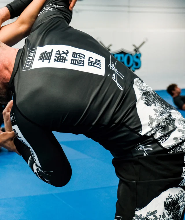 Рашгард Tatami Kanagawa Long Sleeve Rash Guard фото