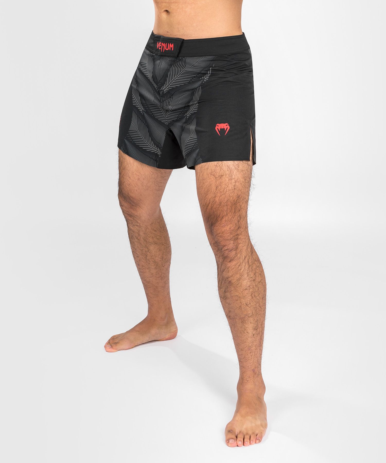 Шорты для MMA Venum Phantom Fightshorts Black Red оригинал