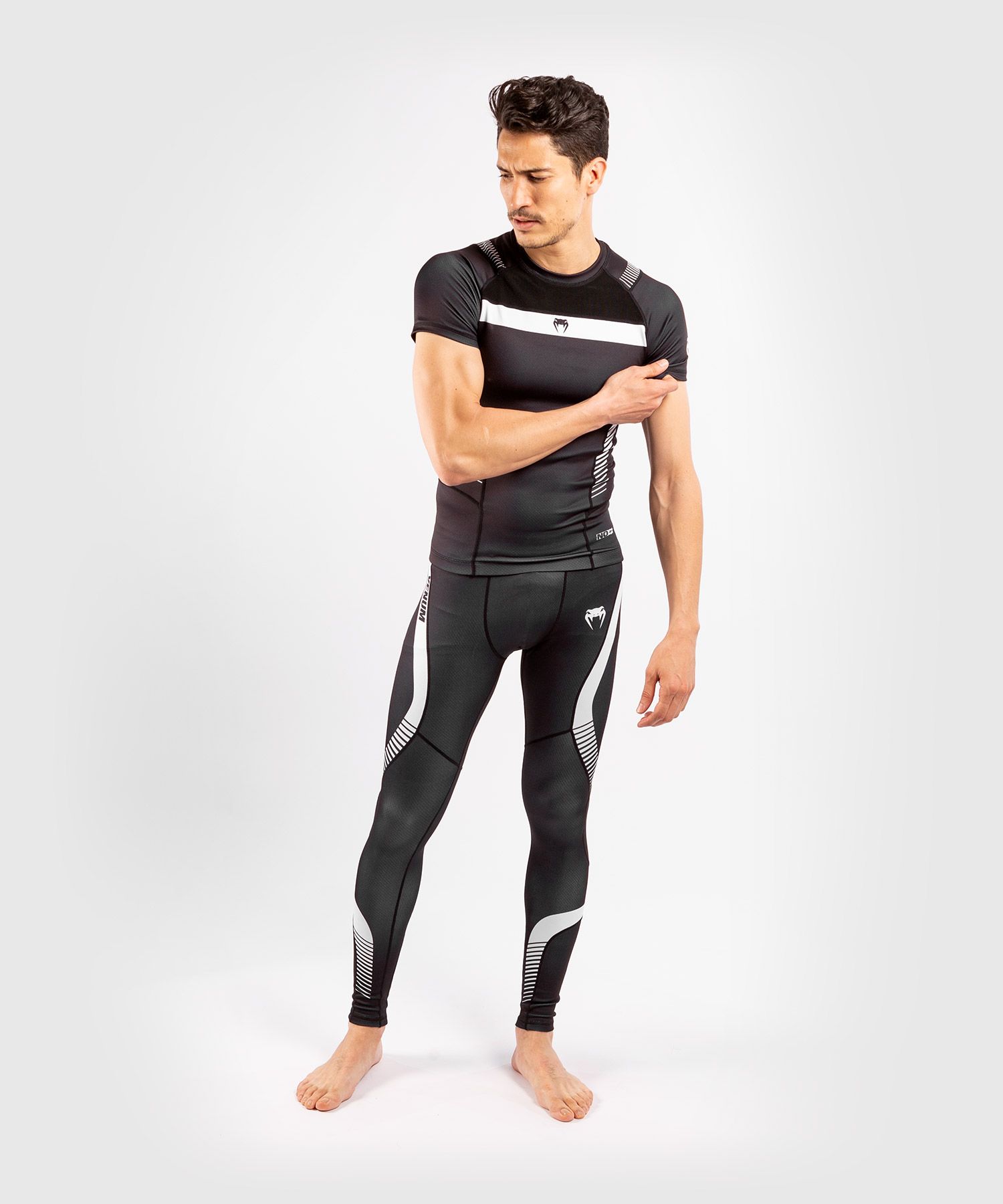 Venum Nogi 3.0 Short Sleeves Rashguard Black White photo
