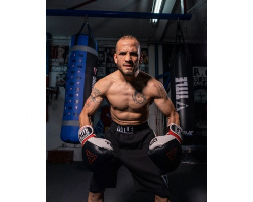 Боксерські рукавиці Title GEL E-Series Training Gloves Black White оригінал