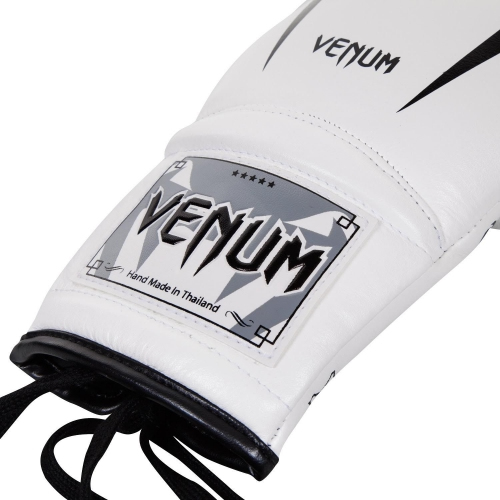 Боксерские перчатки Venum Giant 3.0 Boxing Gloves With Laces White цена