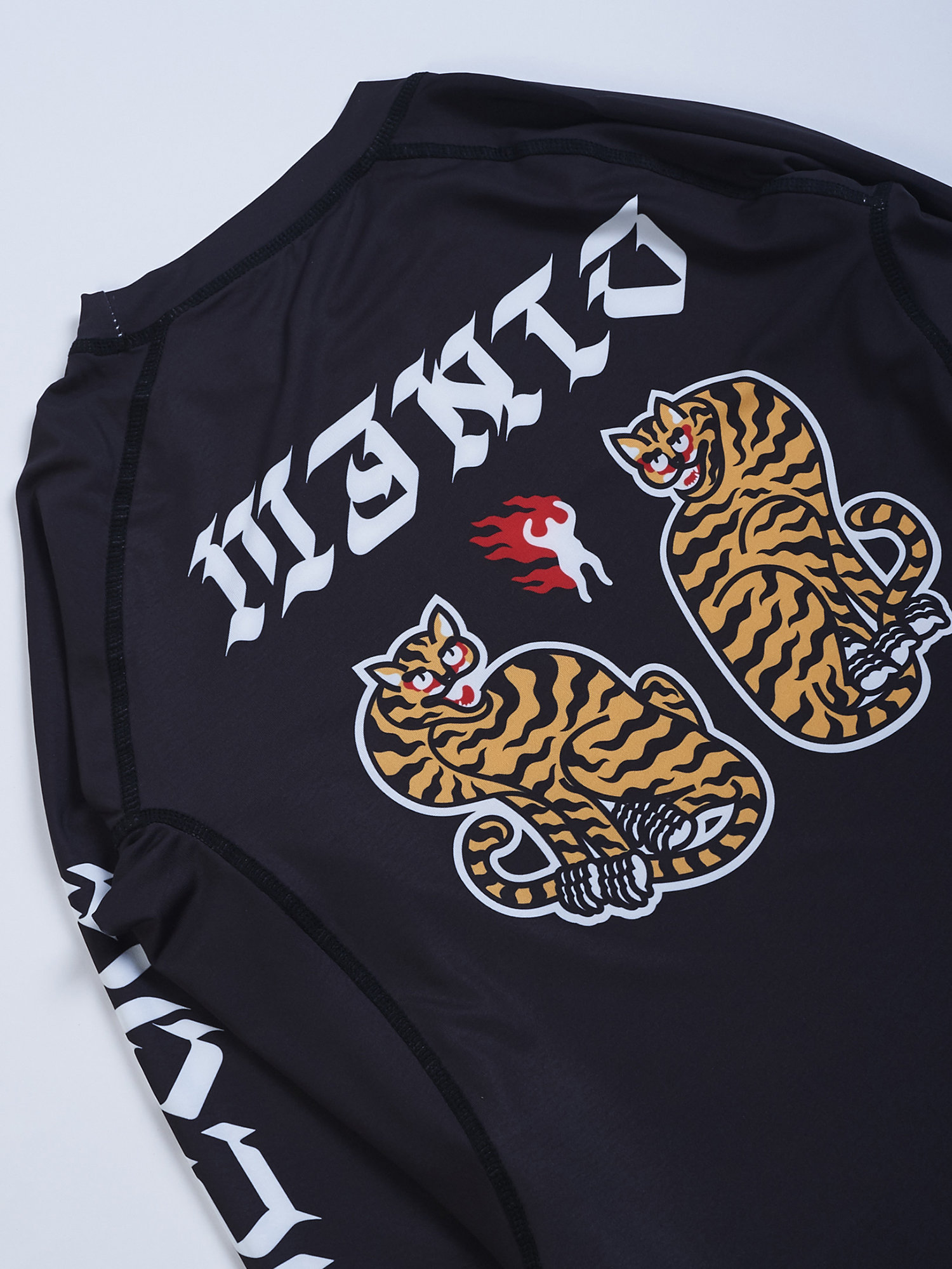 Рашгард MANTO Longsleeve Rashguard Tigers фото