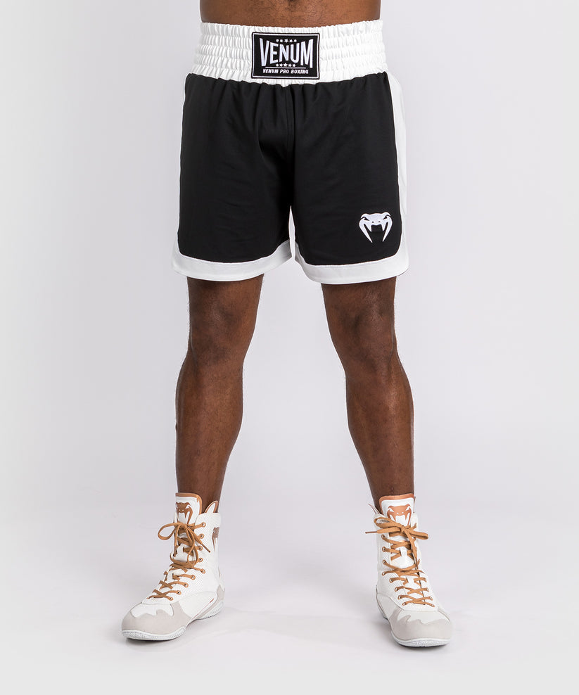 Боксерські шорти Venum Classic Boxing Shorts Black White фото