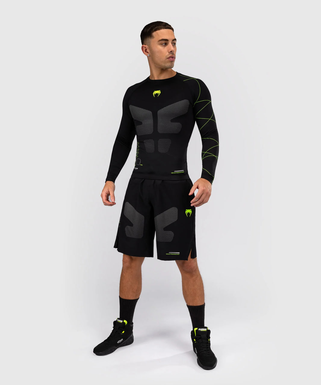 Venum Training Camp 4.0 Long Sleeve Rashguard - Black/Neon Green