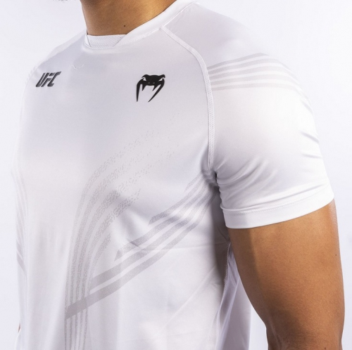 Футболка Venum UFC FightNight Pro Linе Dry Tech White фото