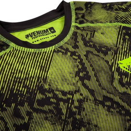Компрессионная футболка Venum Fusion Compression T-shirt Black Yellow Long Sleeves, Фото № 6