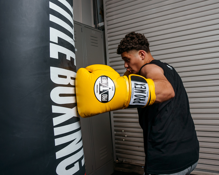 Боксерские перчатки Pro Mex Professional Training Gloves 3.0 Yellow где купить