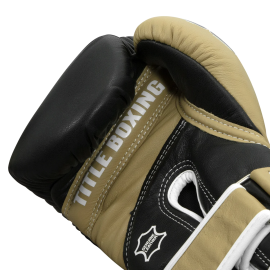 Снарядні рукавиці Title Boxing Gel World V2T Bag Gloves Black Gold White, Фото № 3