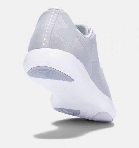 Женские кроссовки Under Armour Womens Street Precision Low Training Shoes цена