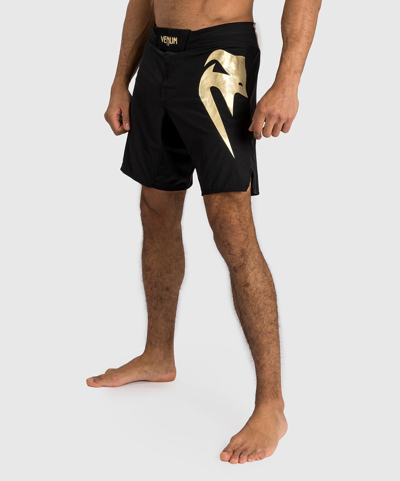 Шорты для ММА Venum Light 5.0 Fightshorts Black Gold цена