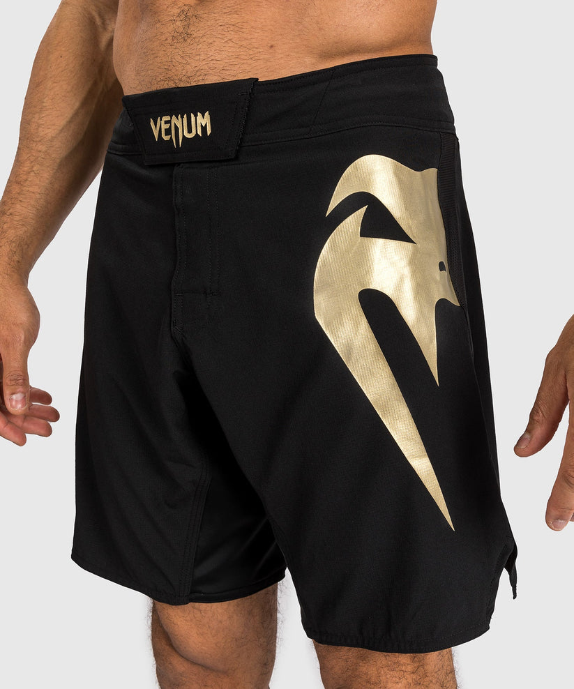 Шорты для ММА Venum Light 5.0 Fightshorts Black Gold фото