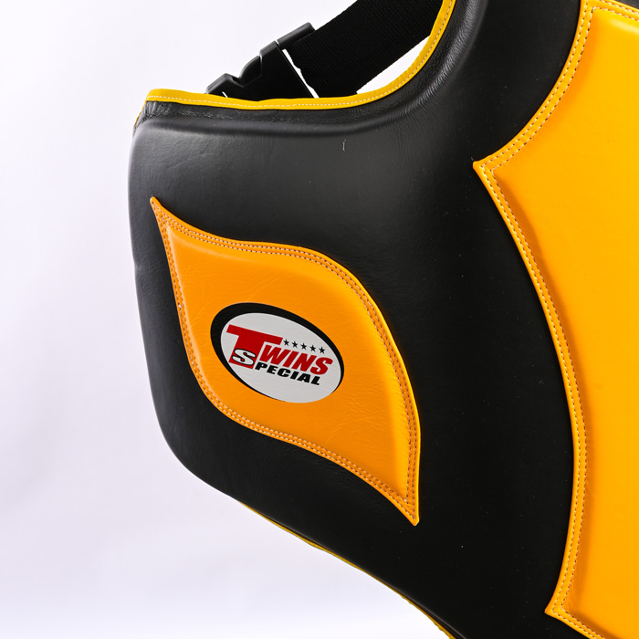 Боксерський жилет Twins Body Protector BOPL5 Black Yellow розмір