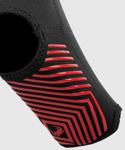Защита голеностопа Venum Kontact Evo Foot Grips Black Red фото