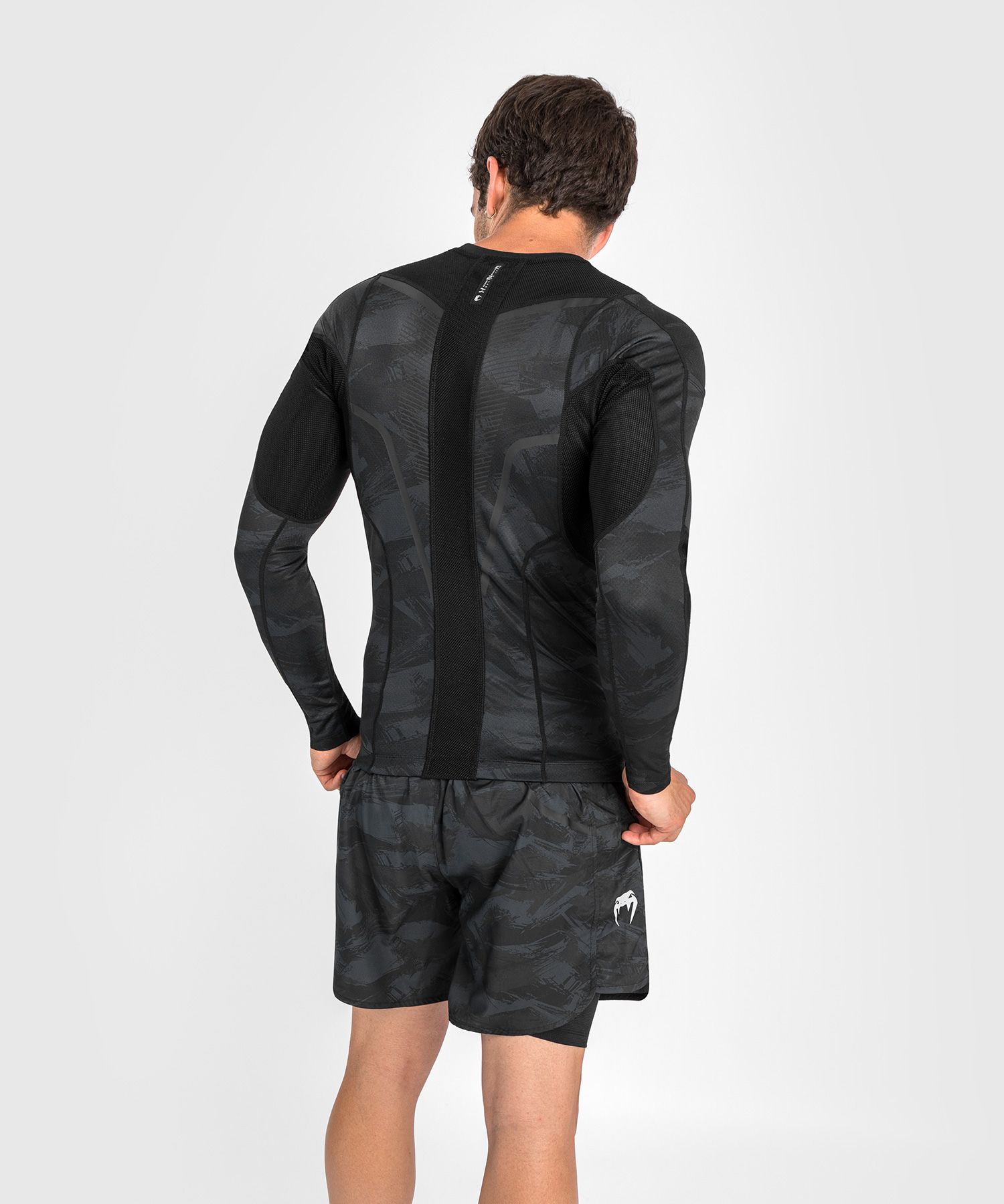 Компрессионный рашгард Venum Electron 3.0 Rashguard Long Sleeves Black цена