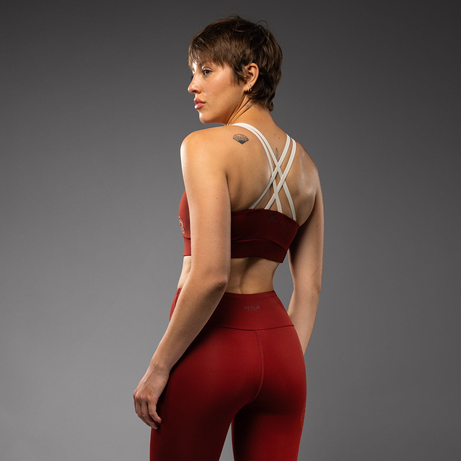 Жіночий спортивний бюстгальтер Venum Serpenti Sport Bra Burgundy Ivory оригінал