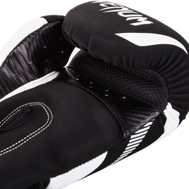 Боксерские перчатки Venum Impact Boxing Gloves Black/White, Фото № 4
