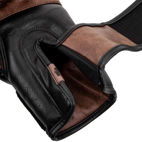 Боксерские перчатки Venum Impact Classic Boxing Gloves Black Brown оригинал