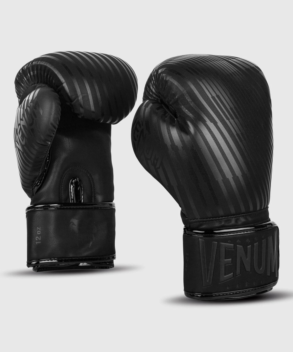 Боксерские перчатки Venum Plasma Boxing Gloves Black Black