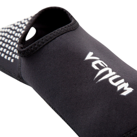Защита голеностопа Venum Kontact Evo Foot Grips, Фото № 5