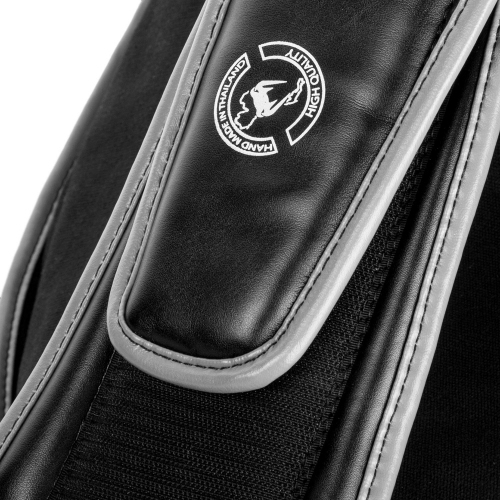 Жилет для тренера Venum Elite Belly Protector Black стоимость