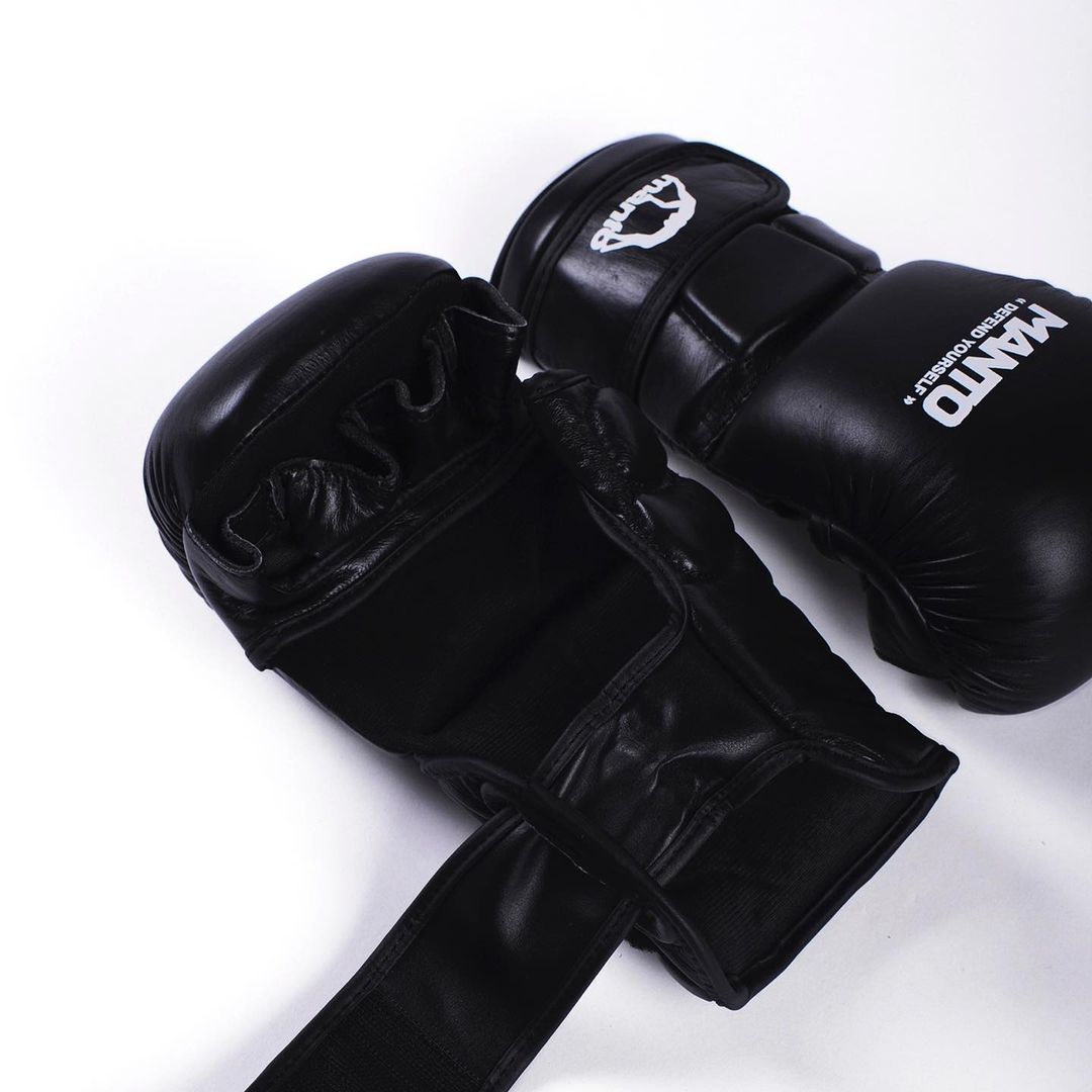 Рукавиці для MMA MANTO Shooter Gloves PRO Black White ціна