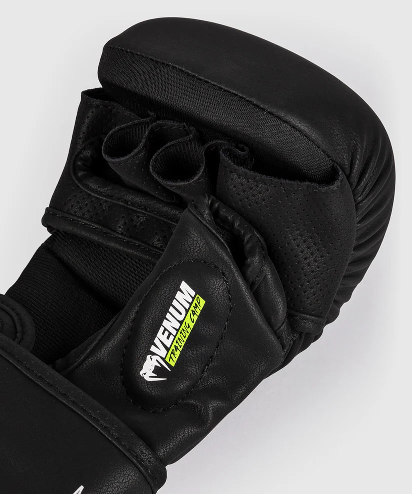  Рукавиці для MMA Venum Training Camp 4,0 Sparring Gloves - Black/Neon Green ціна