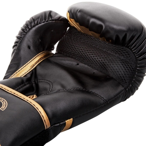 Боксерские перчатки Venum Challenger 2.0 Boxing Gloves Black Gold фото
