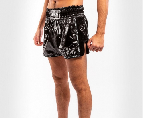 Шорты для тайского бокса Venum Giant Infinite Black Black цена