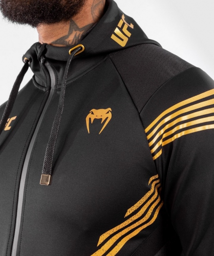 Толстовка Venum Authentic UFC FightNight Black Gold фото