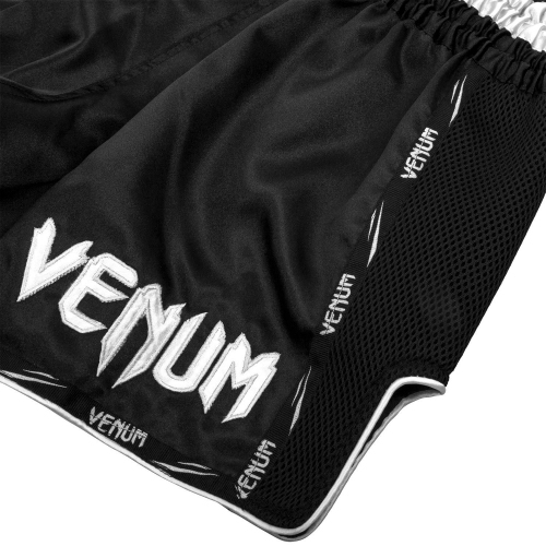 Шорты для тайского бокса Venum Giant Muay Thai Shorts Black White цена