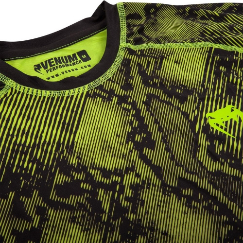 Компрессионная футболка Venum Fusion Compression T-shirt  Black Yellow  Short Sleeves где купить