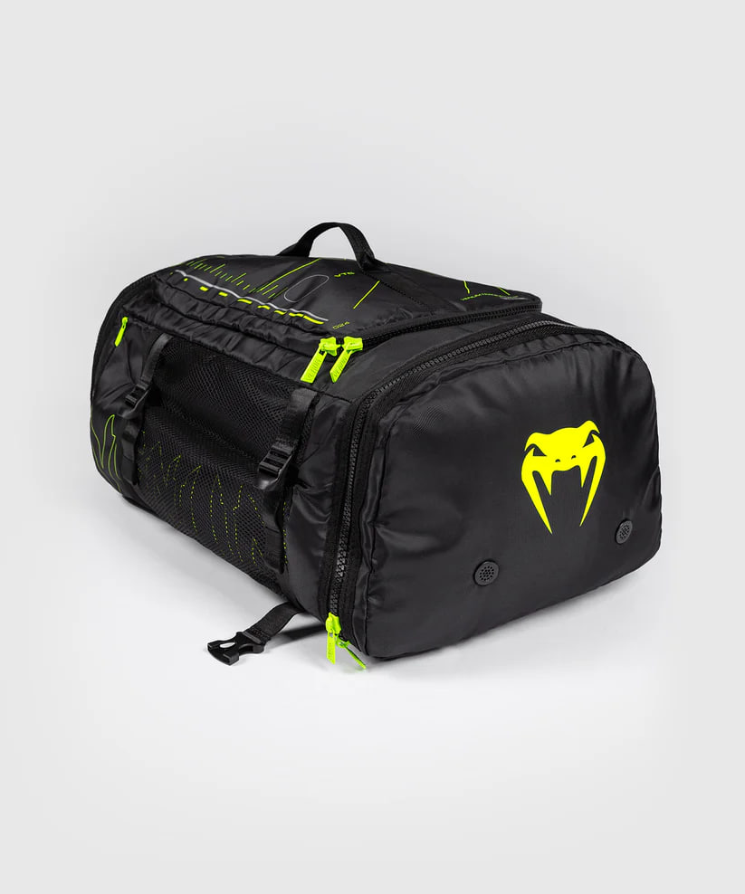 Сумка-рюкзак Venum Training Camp 4.0 Sports Bags Black Neon Green цена