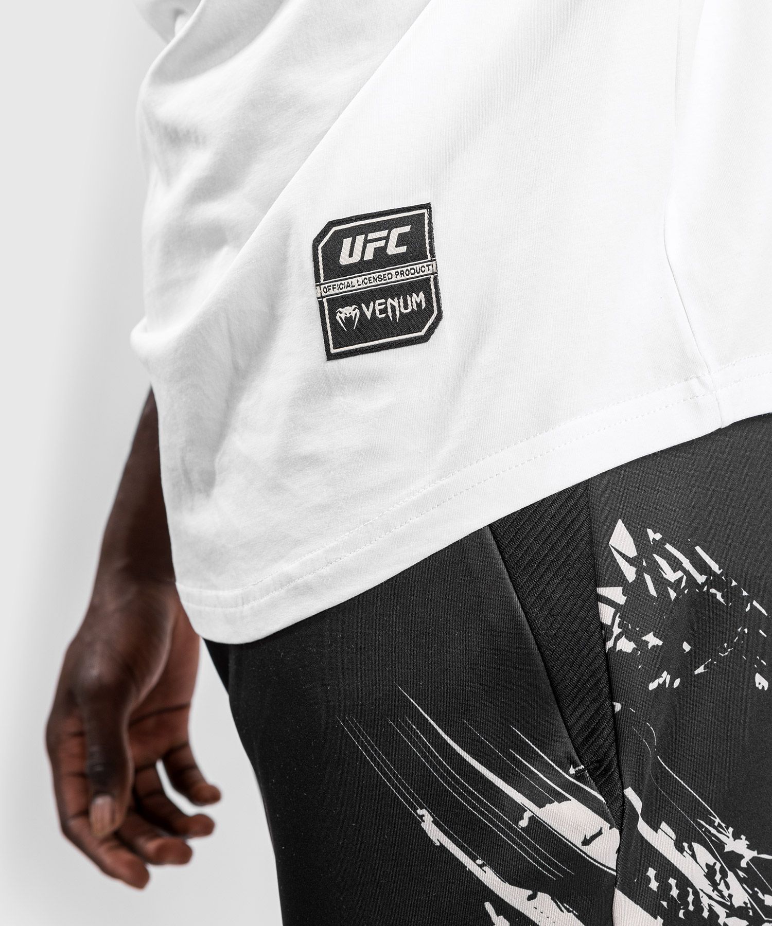 Футболка Venum UFC Authentic Fight Week Men’s 2.0 White оригинал