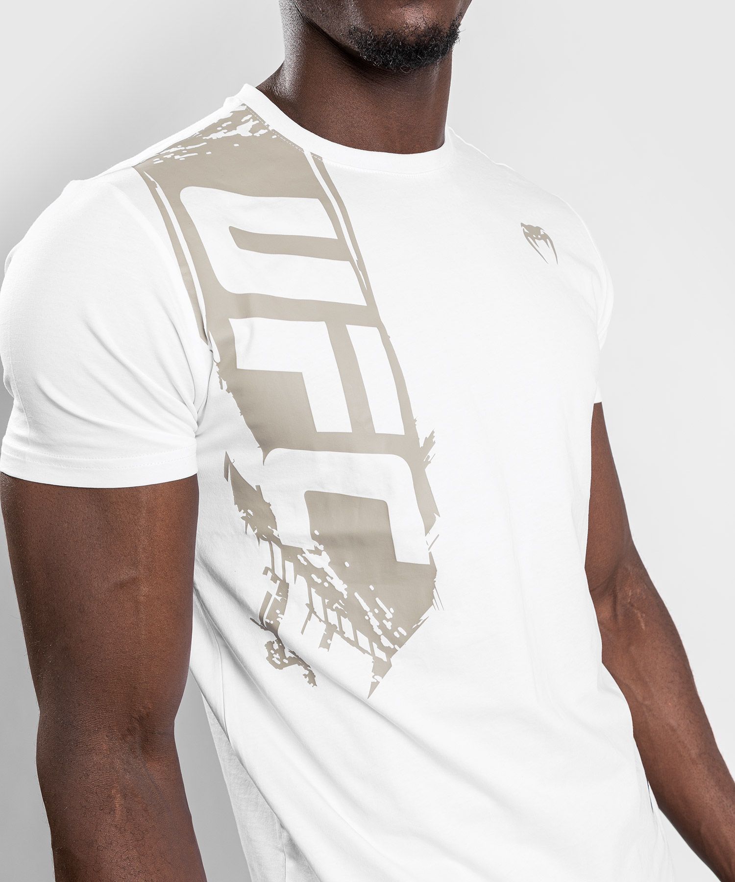 Футболка Venum UFC Authentic Fight Week Men’s 2.0 White фото