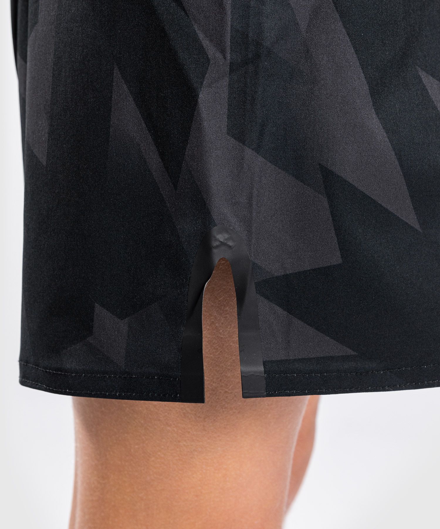 Childrens MMA shorts Venum Razor Fightshorts For Kids Black Gold size