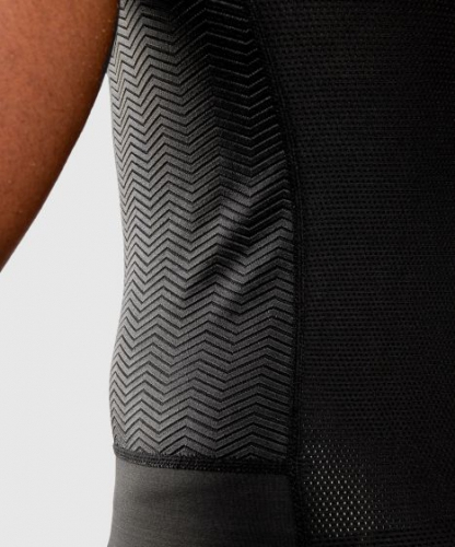 Venum G-Fit Short Sleeves Rashguard Black Gold where to buy