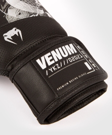 Venum YKZ21 Boxing Gloves Black Silver photo