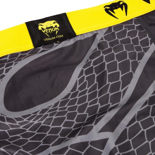 Компрессионные шорты Venum Snaker Vale Tudo Shorts Black Yellow размер