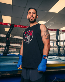 TITLE Boxing Token Tank Black photo