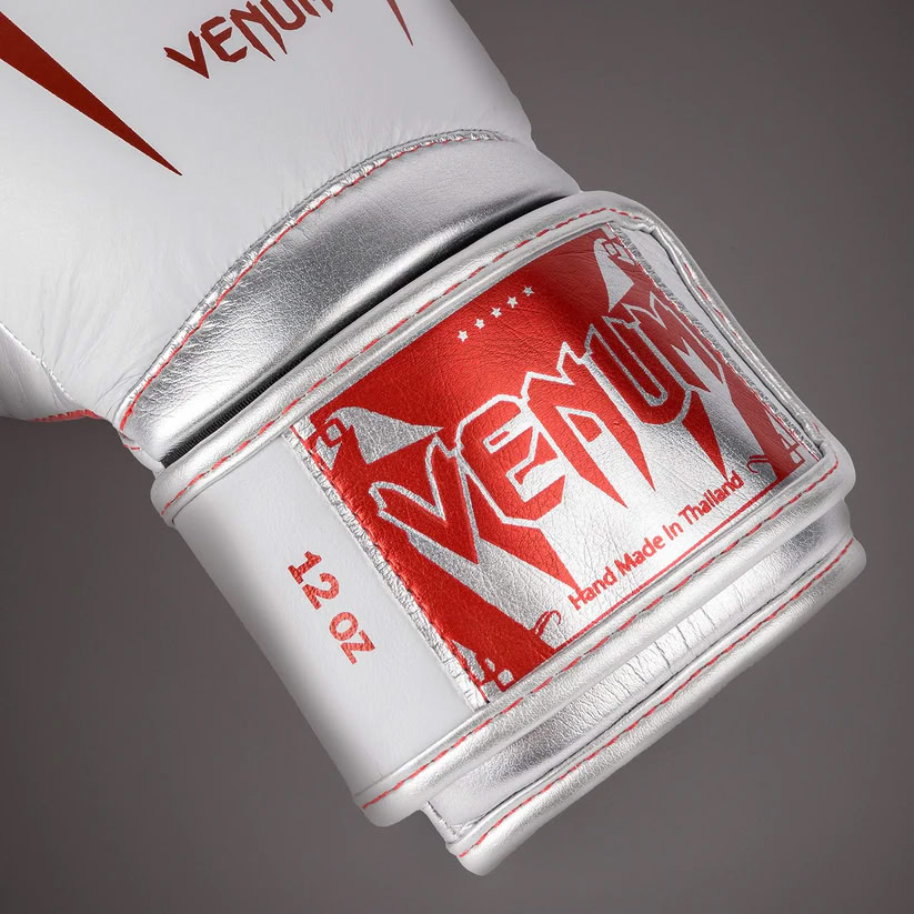 Боксерские перчатки Venum Giant 3.0 Boxing Gloves Red Silver  цена