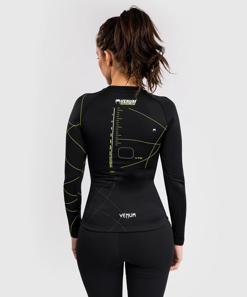 Pашгард Venum Training Camp 4.0 Long Sleeve Rashguard - Black/Neon Green ціна