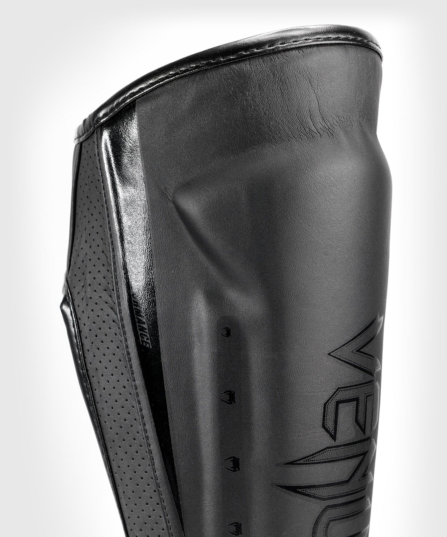 Venum Elite Evo Black shin guard photo